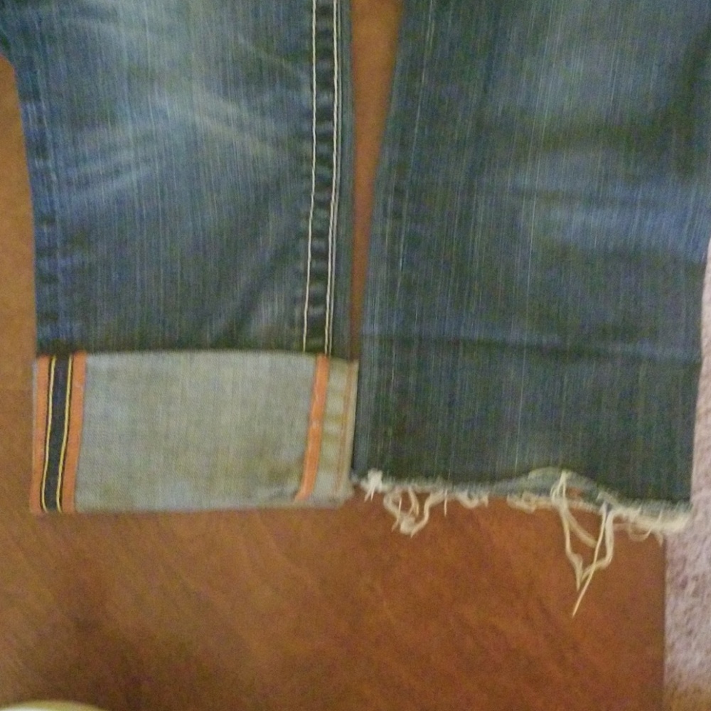 **SOLD**Rock Revival Skinny low rise - Picture 6 of 6